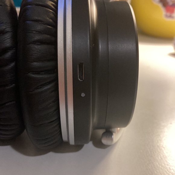 Mighty Rock Bluetooth Headphone Noise Canceling - Picture 3 of 4